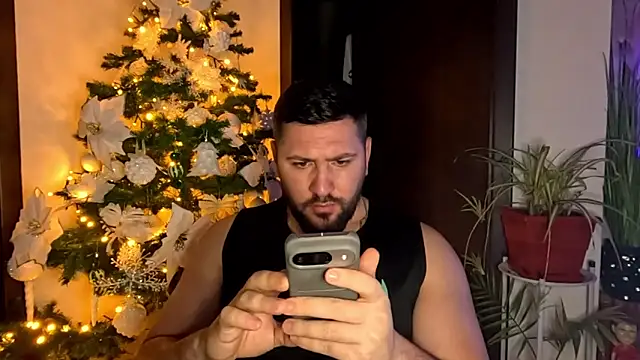 Gold_Alpha_Boy webcam