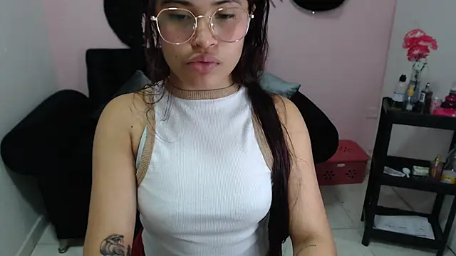 mia_sexgirl webcam