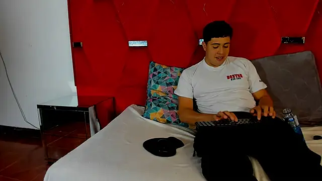 Emmaanddarling webcam