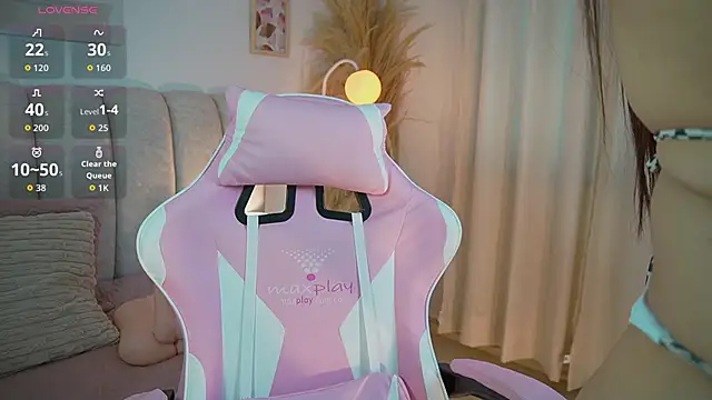 AlinnaJohnson webcam