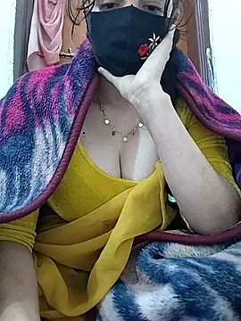 Webcam Model (Saanvi-Sen)  is live.Free join now!