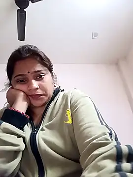 Trisha_71 webcam