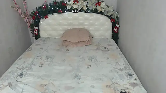 Holliy_Cooper webcam