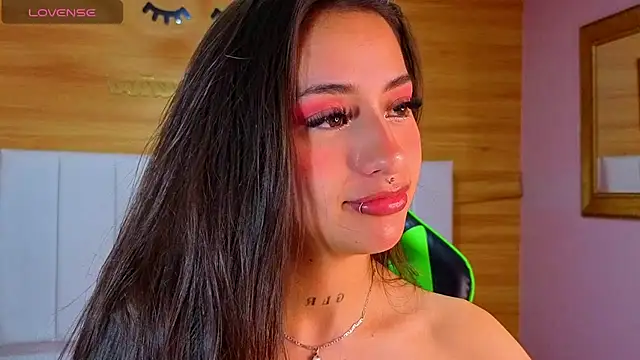 Abril_Velvet_a_ webcam