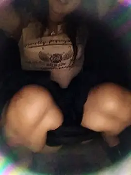 Webcam Model (moa_koa) is live