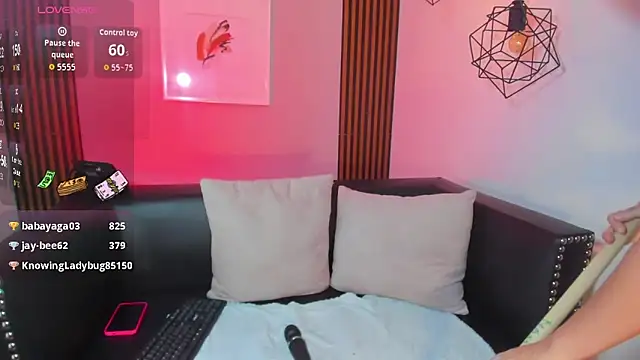 Nahiajhonson_ webcam