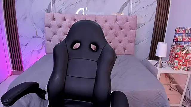 EsmeraldaChantre webcam