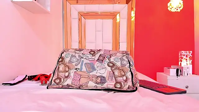 Cameron_naughty webcam