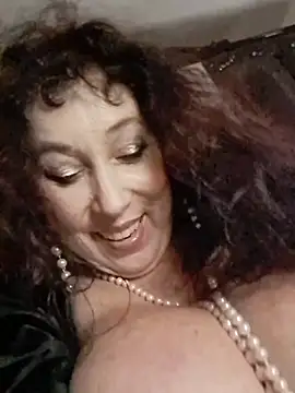 GypsyEsmeralda webcam