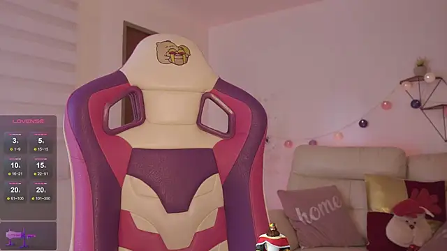 Enola_Holmes_ webcam