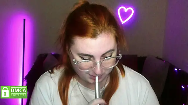 Alicia_love00 webcam