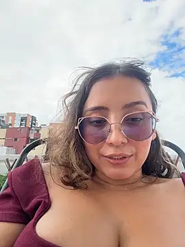 Kay_LustyWife webcam