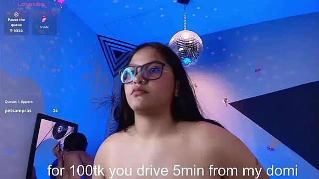 Lilith_and_Khloe webcam