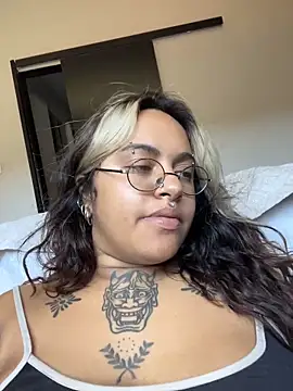 lolafairytail webcam