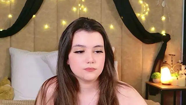 Pauline_Heaven webcam