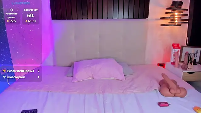 Creamy_Angelo webcam