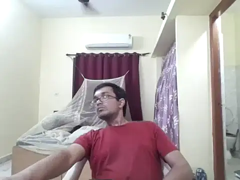 THE_NAKED_BOY webcam