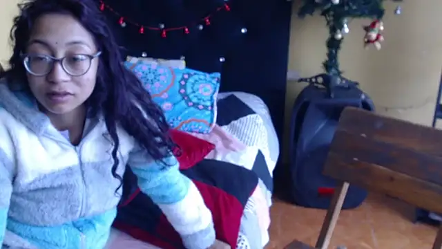 Violet_And_Smith webcam