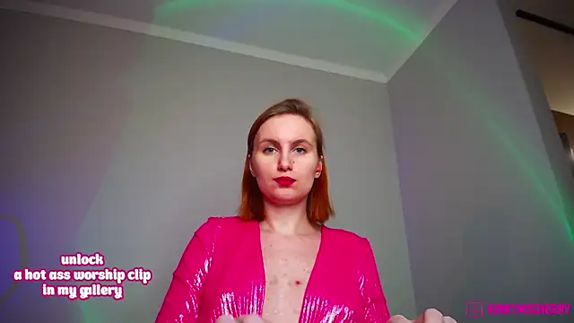 KinkyMissCherry webcam