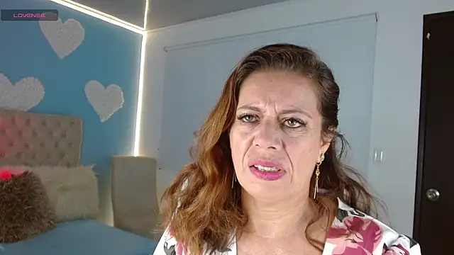 channelsmith_55 webcam