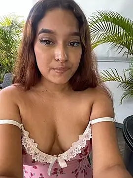 Emily_Jonness_ webcam