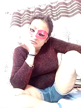 Webcam Model (Gullapi)  is live.Free join now!