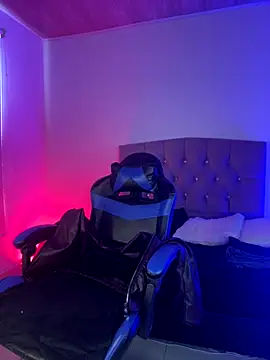 NINA_18_YEARS webcam