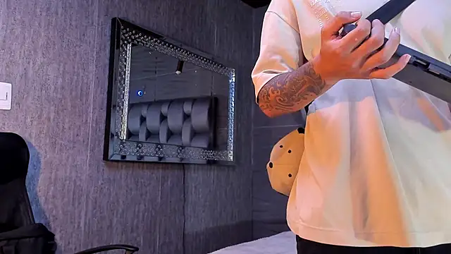 jaze_bradley's live cam