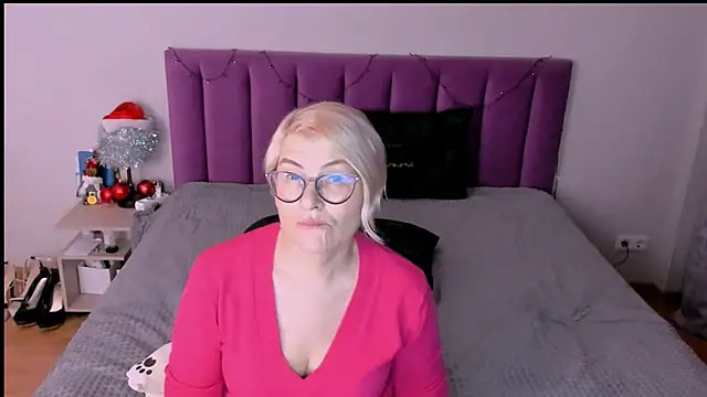 sabrinamacmarren webcam