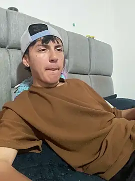 NaytonFreeman webcam