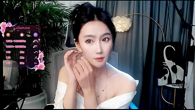 美女feifei-love在线直播