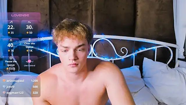 ChaseMuscular webcam