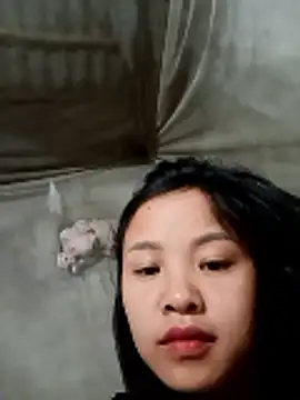 pretty-haert - Pretty-haert's free webcam