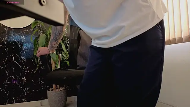 Alexander_ferre webcam