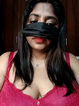 Webcam Model (tamilrohini)  is live.Free join now!