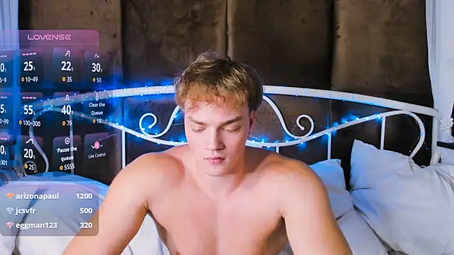 ChaseMuscular webcam