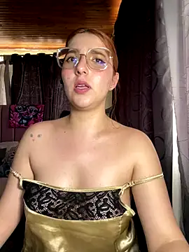 Webcam Model (CoraVibes)  is live.Free join now!