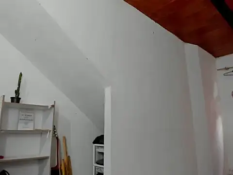 megan_doll2123 webcam