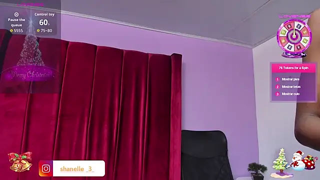 Shanelle__ webcam