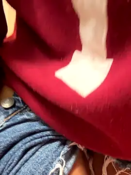 Adriennesexxx webcam