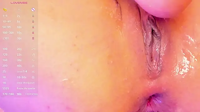 Willow_Wright webcam