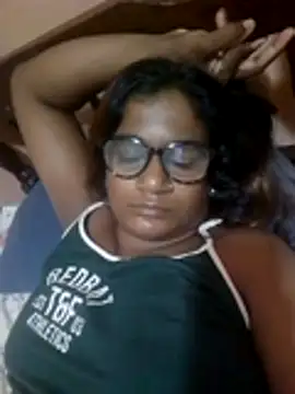 indiansexyplaygirl webcam