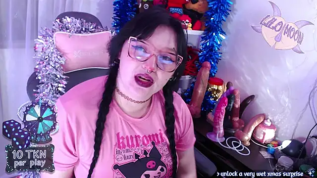 LiloMoon69 webcam