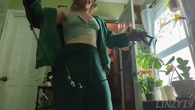 Linzy_19 webcam