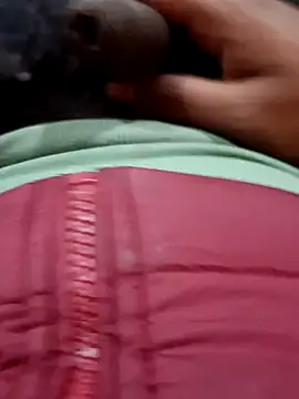 Naughtyforpussy webcam