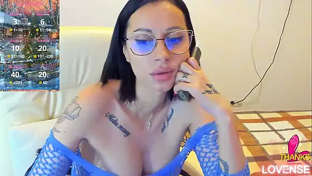 kissnicol32 webcam