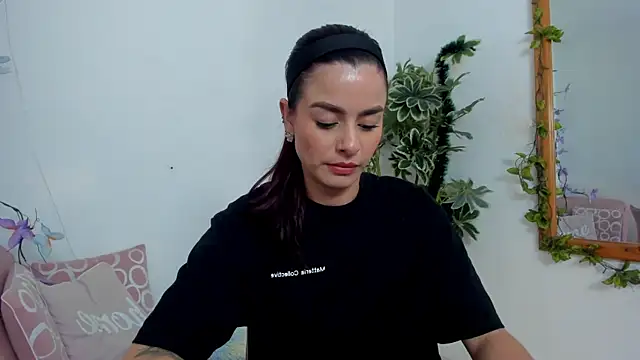 valerieMattson webcam