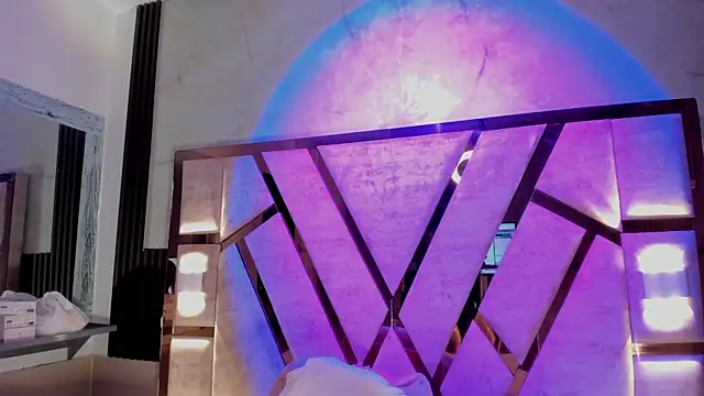 Athenea_Mills webcam