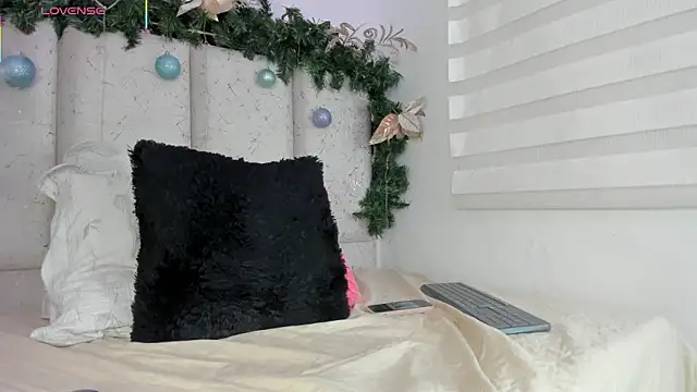 violeta_olsen webcam