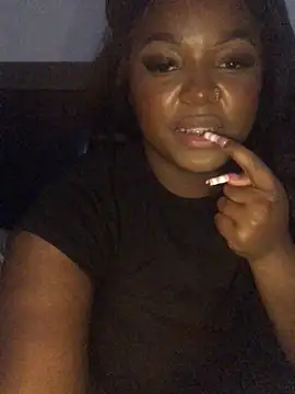 Webcam Model (Fxncymuse)  is live.Free join now!